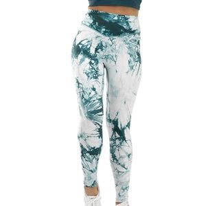 Balance athletica Aura pant tye dye clarity color